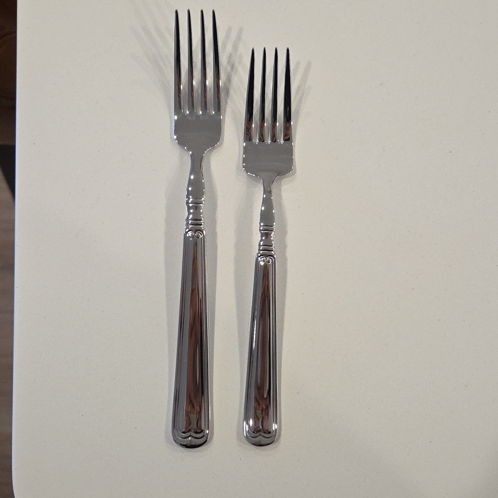 Elegant Silver Fork Set - Picture 4 of 4